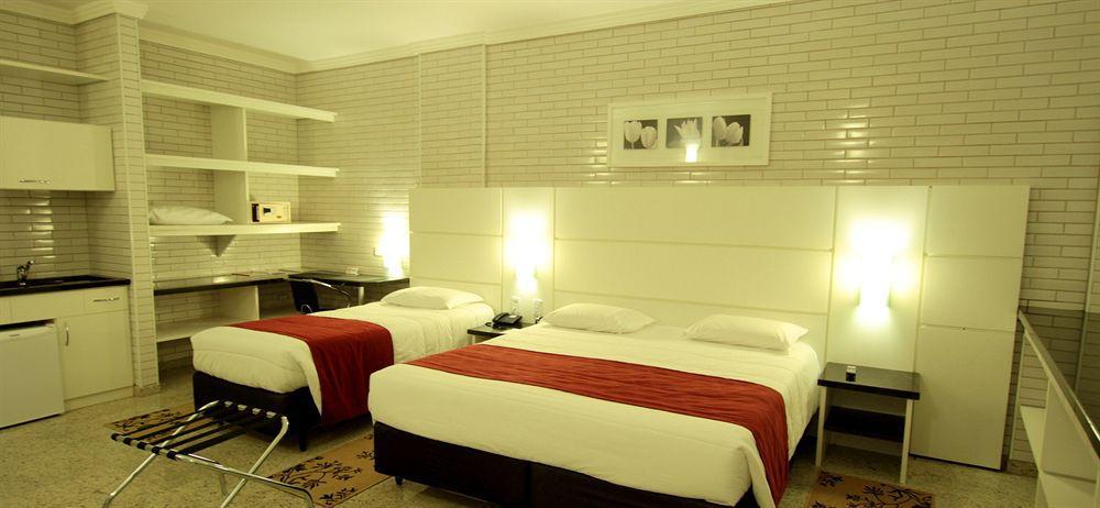 Hotel Confiance Soho Batel Куритиба Экстерьер фото