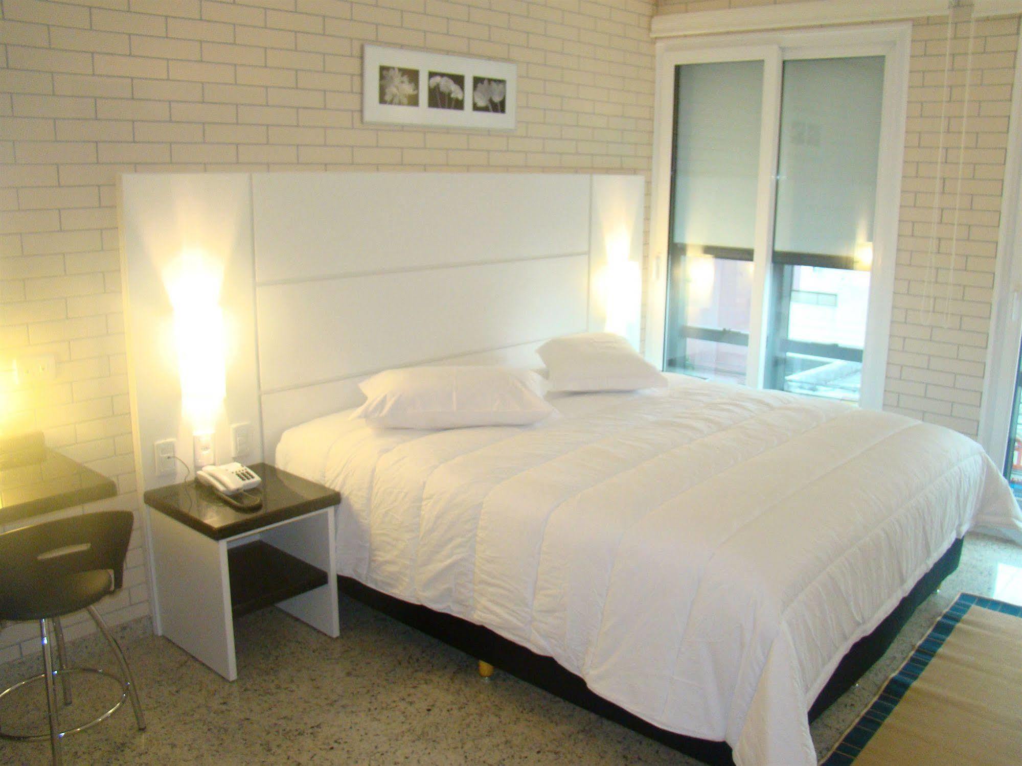 Hotel Confiance Soho Batel Куритиба Экстерьер фото