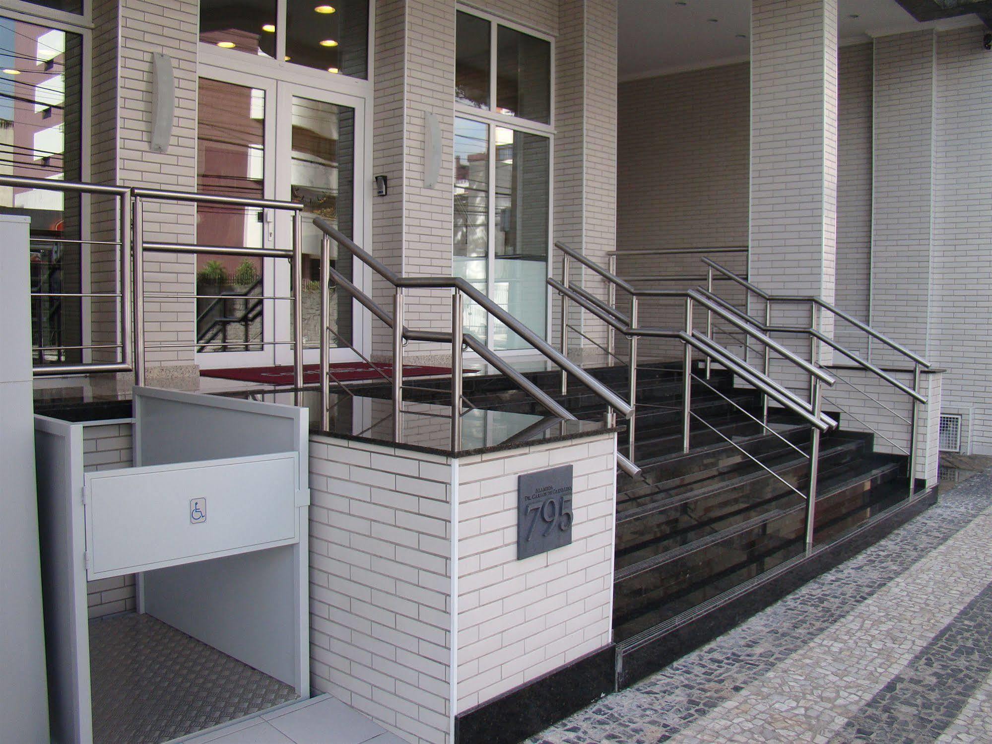 Hotel Confiance Soho Batel Куритиба Экстерьер фото
