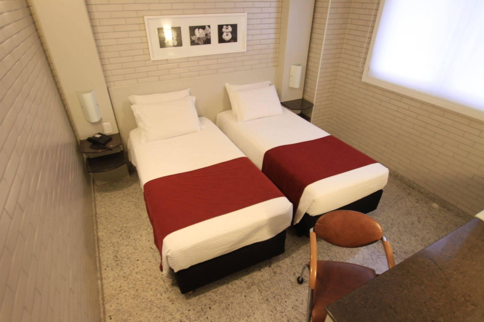 Hotel Confiance Soho Batel Куритиба Экстерьер фото
